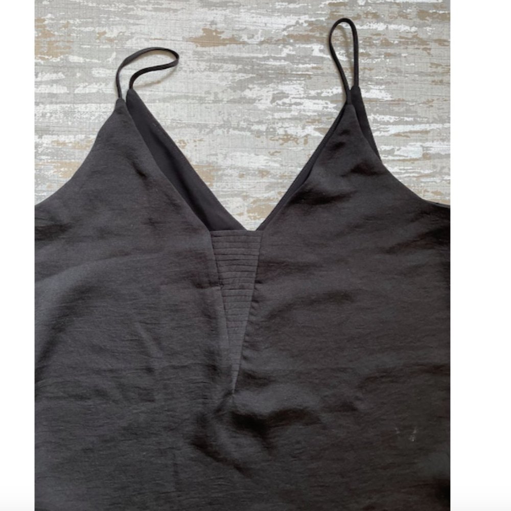 Express Black Tank - Picture 2 of 3
